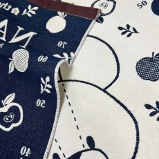 画像4: ［今治製］くまのがっこう｜名前入りバースブランケット｜おくるみ｜せいくらべ｜アップル｜ネイビー (4)